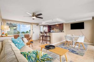 bungalows that allow dogs in honolulu Diamond Head Beach Hotel & Residences