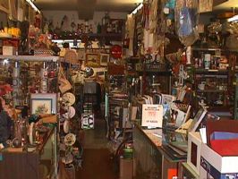 lamp shops in honolulu Antique Alley