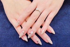 manicure pedicure places in honolulu Bellissima Hawaii Nails & Beauty