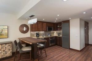large groups accommodation honolulu Hilton Grand Vacations Club The Grand Islander Waikiki Honolulu