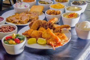 home cooking restaurants in honolulu Hughley's Southern Cuisine