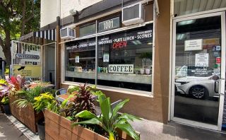 coworking cafe in honolulu Aloha Bakehouse & Cafe